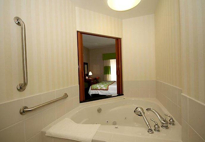 Hotel Fairfield & 3*